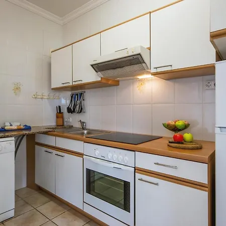 Casa Margot 6 *