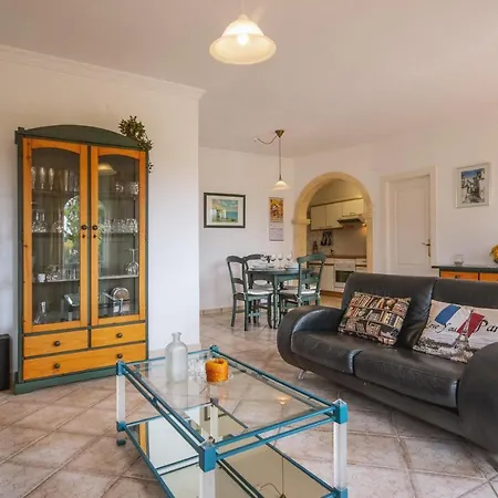 Casa Margot 6 *